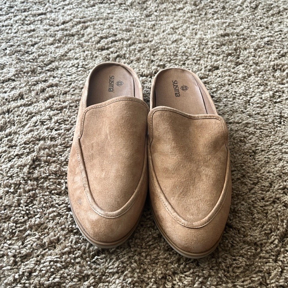 I have too many shoes and need to clean out my closet!